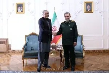 تاکید محسن رضایی بر توسعه روابط راهبردی ایران و پاکستان و افزایش حجم مبادلات تجاری دو کشور