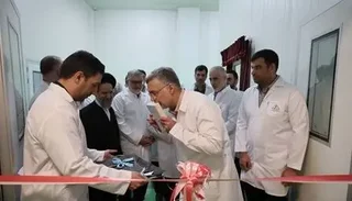 بهره‌برداری از خط تولید مایعات خوراکی دارویی با حضور وزیر بهداشت