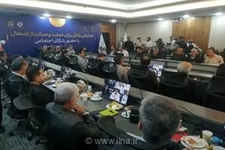 استاندار بوشهر: اندیشه‌های راهبردی وزیر کار، موتور محرک رونق تولید و توسعه اقتصادی در استان بوشهر شده است
