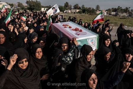 وداع با بقایای پیکر ۳۴ شهید جنایت تروریستی مدرسه میناب؛ تجدید میثاق مردم با آرمان‌های شهدای مظلوم