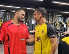 اردوی آماده‌سازی متفاوت سپاهانی‌ها؛ تمرینات بدنسازی بازیکنان فوتبال در کنار ملی‌پوشان کشتی ایران