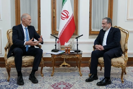دیدار معاون وزیر خارجه لهستان با عراقچی در تهران