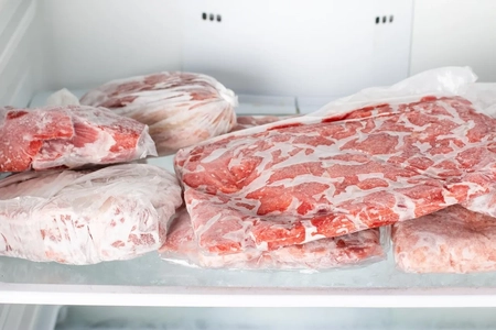 یخ زدایی ایمن گوشت، مرغ و ماهی: روش‌های صحیح و اشتباه