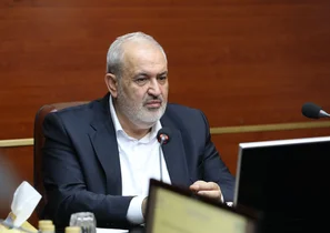 تأکید وزیر نیرو بر بازچرخانی آب برای صنایع و رفع موانع اقتصادی