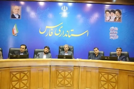 پیگیری مطالبات کارگران فارس در کمیسیون کارگری استانداری