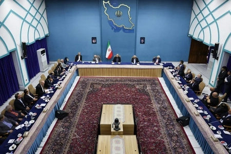 همراهی کارآفرینان برای عبور از مشکلات اقتصادی ضروری است