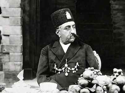 کارت‌پستالی خاص از تصویر مظفرالدین‌شاه قاجار و اطرافیانش (عکس)