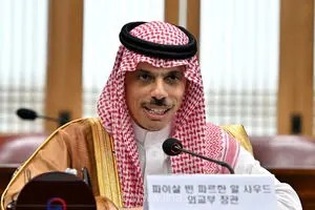 رایزنی تلفنی وزیر خارجه عربستان با همتایان قطری و مصری برای کاهش تنش‌های منطقه‌ای و تقویت دیپلماسی