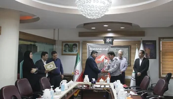 تقدیر از آتش‌نشانان سایت پسماند برمشور شیراز و ایجاد آتش‌بُر برای پیشگیری از حریق