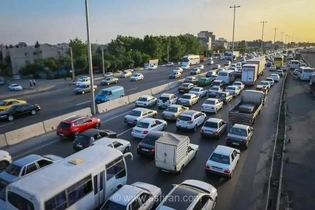ترافیک سنگین ۱۰ کیلومتری در جاده رشت به قزوین