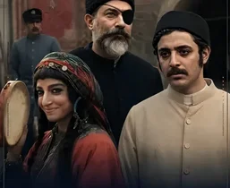 سکانسی از سریال «سرخ و سیاه» به کارگردانی آیدا پناهنده