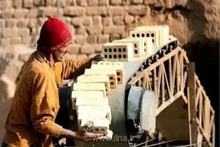فاجعه در آجرپزی آشخانه: کارگر بر اثر برخورد با دستگاه جان باخت