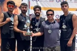 نایب‌قهرمانی راهبران فراز یزد در والیبال ساحلی کارگران کشور