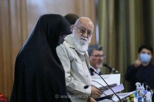انتقاد چمران از کیفیت نامناسب تابلوهای یادمان شهدا در تهران