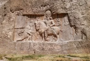 پاسخ قالیباف به یاوه‌گویی وزیر خارجه آمریکا: زانو خواهید زد!