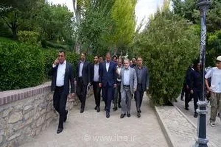 بررسی روند اجرای مصوبات و رفع نواقص مجموعه گردشگری علیصدر با حضور مسئولان ارشد استان همدان
