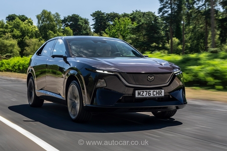 بررسی خودروی برقی Mazda CX-6e: رقیبی جدی برای BMW iX3 با قیمتی 20 هزار پوند ارزان‌تر؟