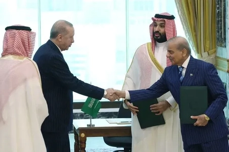پاکستان توافق دفاع مشترک با ترکیه و عربستان سعودی را تصویب کرد