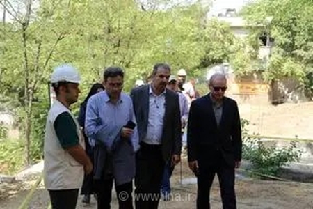 بازدید نمایندگان وزارت میراث فرهنگی از روند اجرای پروژه استحکام‌بخشی کاخ صاحبقرانیه