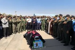وداع با عقاب آسمان؛ پیکر مطهر شهید خلبان مجید کاظمی برای تشییع و خاکسپاری وارد شیراز شد