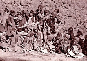 تاریخ به روایت تصویر / چهره‌های کودکان در هراتِ یک قرن پیش