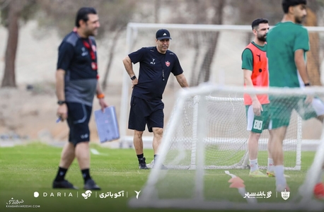 تارتار: پرسپولیس به تنوع تاکتیکی برای عبور از دفاع حریفان نیاز دارد