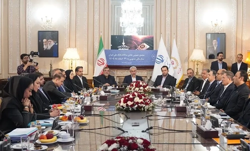 برگزاری مجمع عمومی سالانه بانک ملی با حضور وزیر اقتصاد