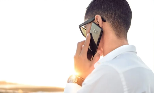 آیا گوشی شما به مکالمات شما گوش می‌دهد؟