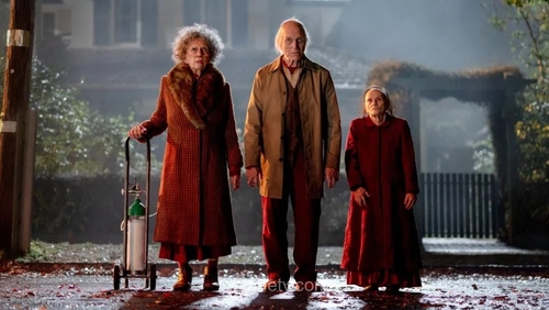 بررسی فیلم «Insidious: Out of the Further»: ترسناکِ پرهیجان با پایانی پیچیده