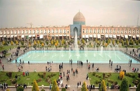روایتی تاریخی از میدان نقش‌جهان اصفهان در نقاشی کمیاب هنرمند هلندی در سال ۱۷۰۳ میلادی