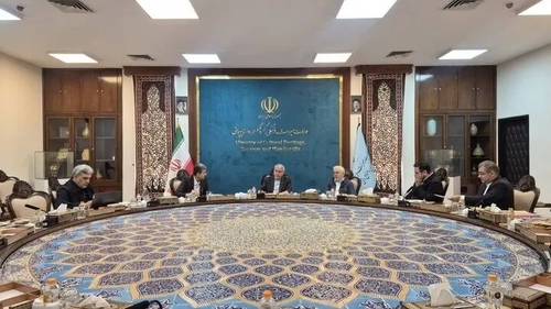 تاکید وزیر میراث‌فرهنگی بر احیای ریسباف اصفهان