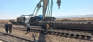 واژگونی جرثقیل در ایستگاه راه‌آهن بادرود یک کشته بر جای گذاشت