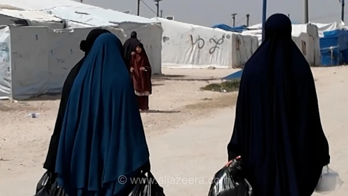 زنان و کودکان همچنان در کمپ «روج» سوریه گرفتار مانده‌اند