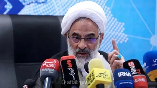 نماینده ولی‌فقیه در سپاه: هیچ‌گاه مذاکره را گزینه اصلی خود نمی‌دانیم