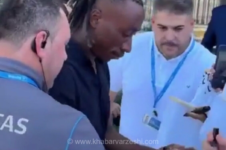 ویدیو| امضا دادن بازیکن جدید رئال مادرید به هواداران