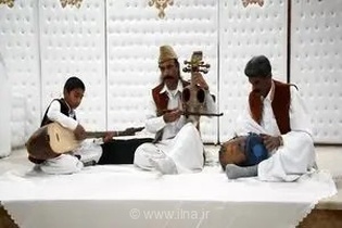فریاد کمک نوازنده کرمانی پس از خاکستر شدن زندگی و سازها؛ یک سال بی‌کاری و بی‌توجهی مسئولان
