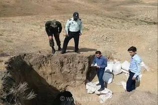 عملیات ضربتی پلیس در فراهان؛ ۷ حفار غیرمجاز در عمق ۵ متری زمین دستگیر شدند