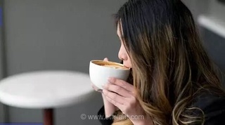 قهوه و خستگی: راه حل یا تسکین موقت؟