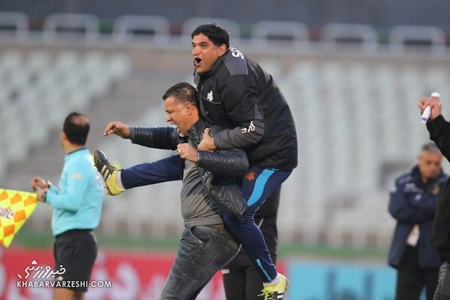 واکنش علی دایی به باخت پرسپولیس مقابل استقلال در دربی سال ۸۹