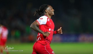 واکنش تیوی بیفوما به لقب «میگ میگ» هواداران پرسپولیس