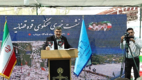 پیگیری قضایی جنایت مدرسه میناب در داخل و لاهه