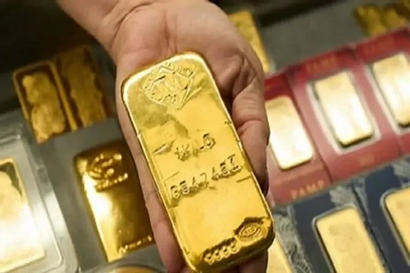قیمت طلا در بازار جهانی؛ تداوم نگرانی‌ها از نرخ بهره