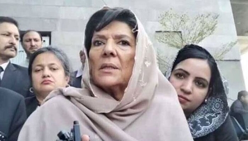 بازداشت خواهر عمران خان در پاکستان پیش از تظاهرات