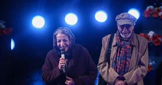 خوش‌وبش برومند و بابک در مراسم تشییع سیروس ابراهیم‌زاده