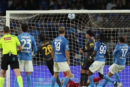 ناپولی و رم با تساوی 3 بر 3 به پایان بردند