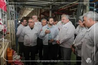 بهره‌برداری از خط رباتیک بدنه SQ200 در پارس‌خودرو با تکیه بر توان داخلی