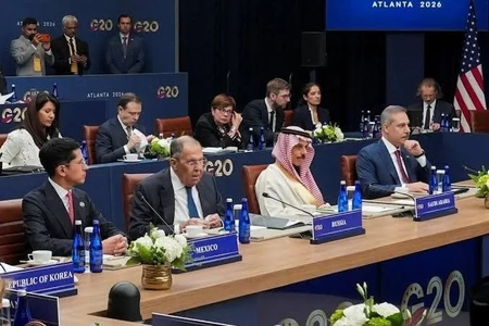 لاوروف: زلنسکی برای دیدار با پوتین باید به مسکو بیاید