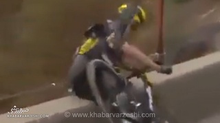 نفس‌ها در تور دو فرانس حبس شد؛ فرار معجزه‌آسای دوچرخه‌سوار آمریکایی از سقوط مرگبار در ارتفاعات آلپ