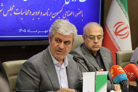 تاجگردون: اصلاح قوانین هرمزگان می‌تواند به رشد اقتصاد ملی کمک کند