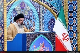 آیت‌الله خاتمی در نماز جمعه تهران: مراسم تکریم ولایت، رژه پیروزی و مانور اقتدار جهان اسلام بود